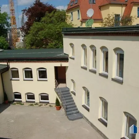 Zimmerfrei In Hostel Radebeul